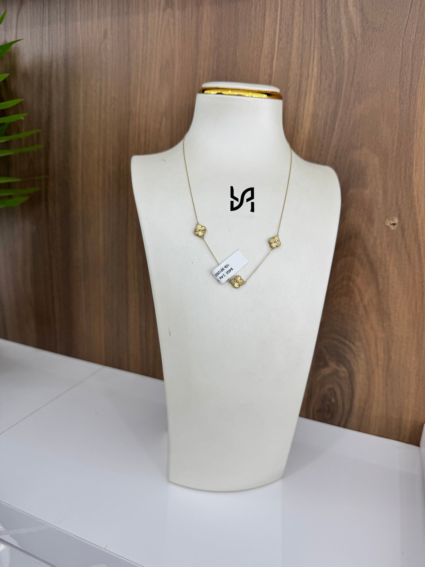 10k 3 golden flower Necklace
