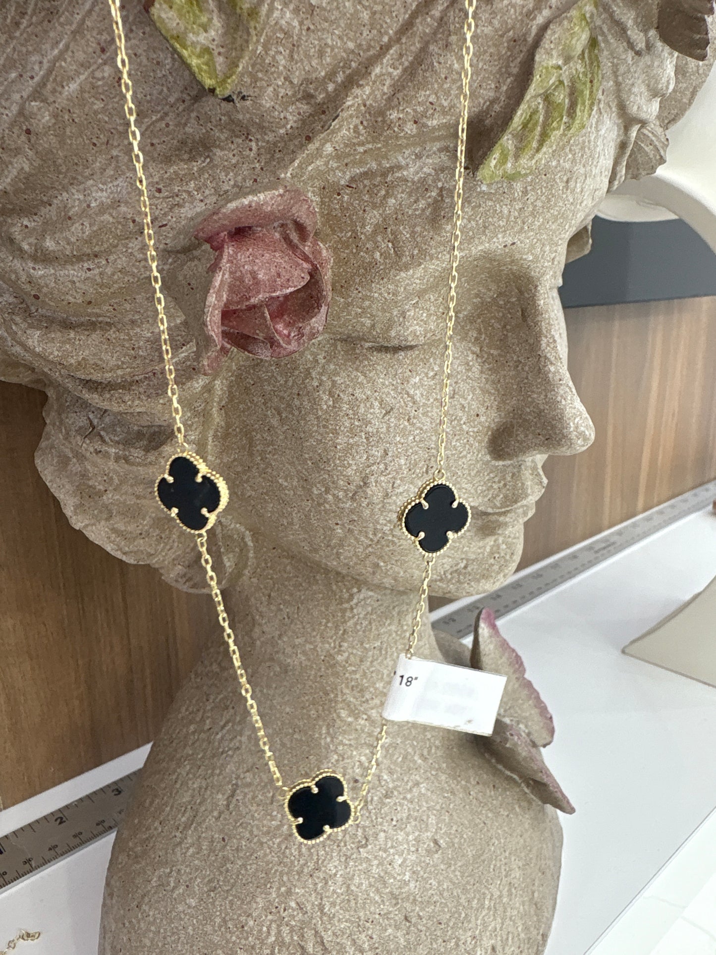 10K 3 Black Flower Necklace
