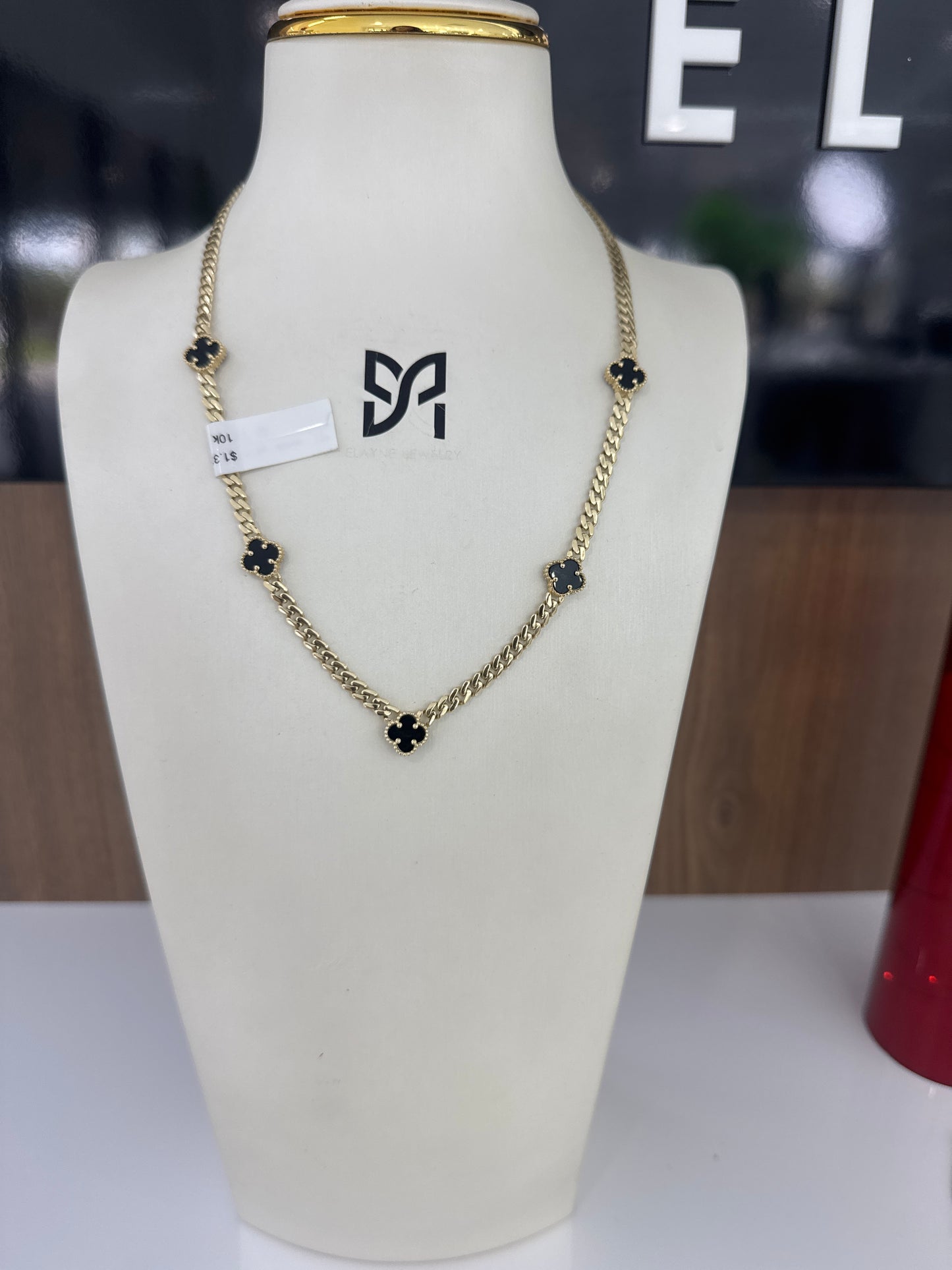 10K 5 Black Flower Necklace