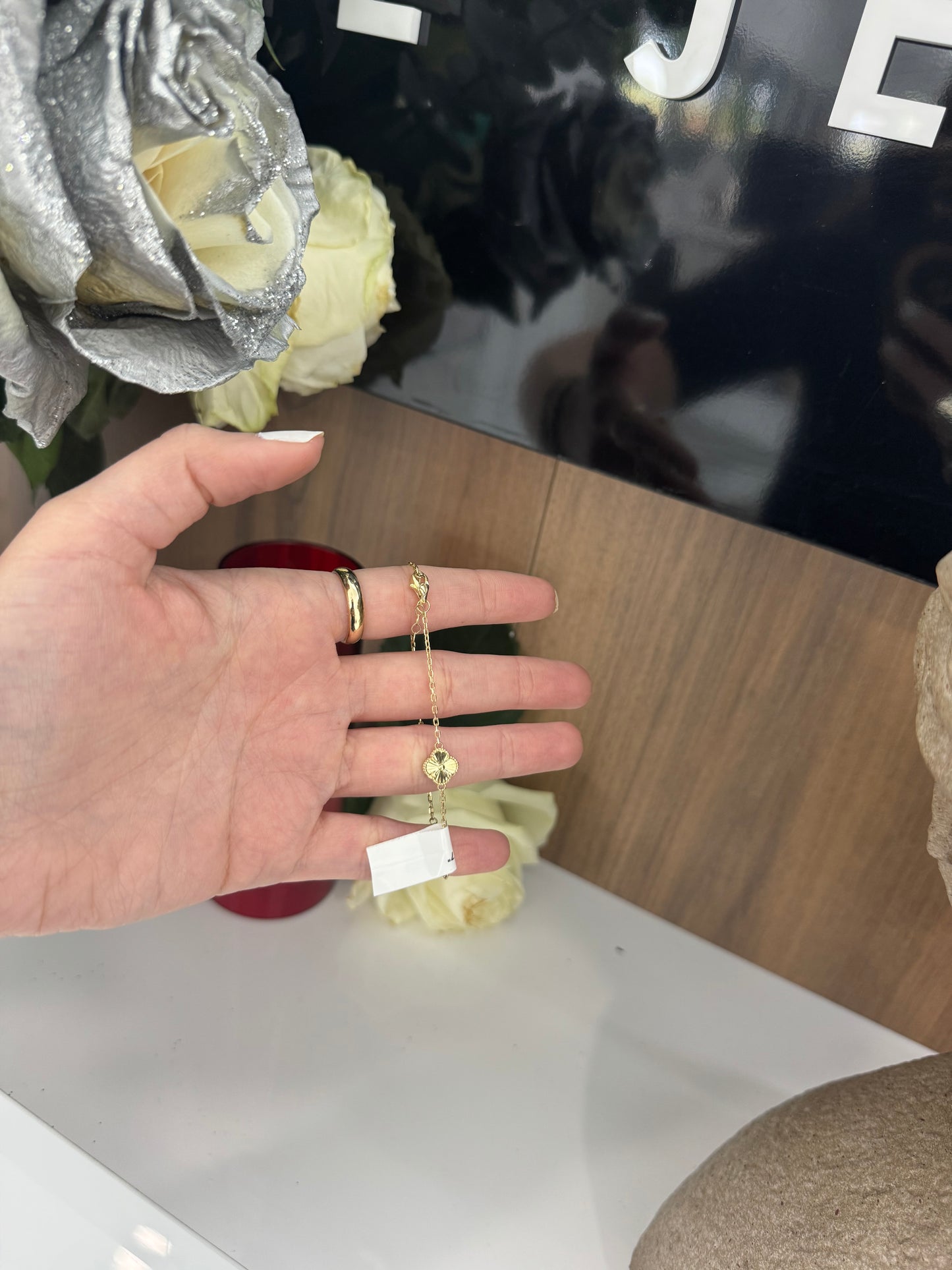 10K 3 Flower Bracelet