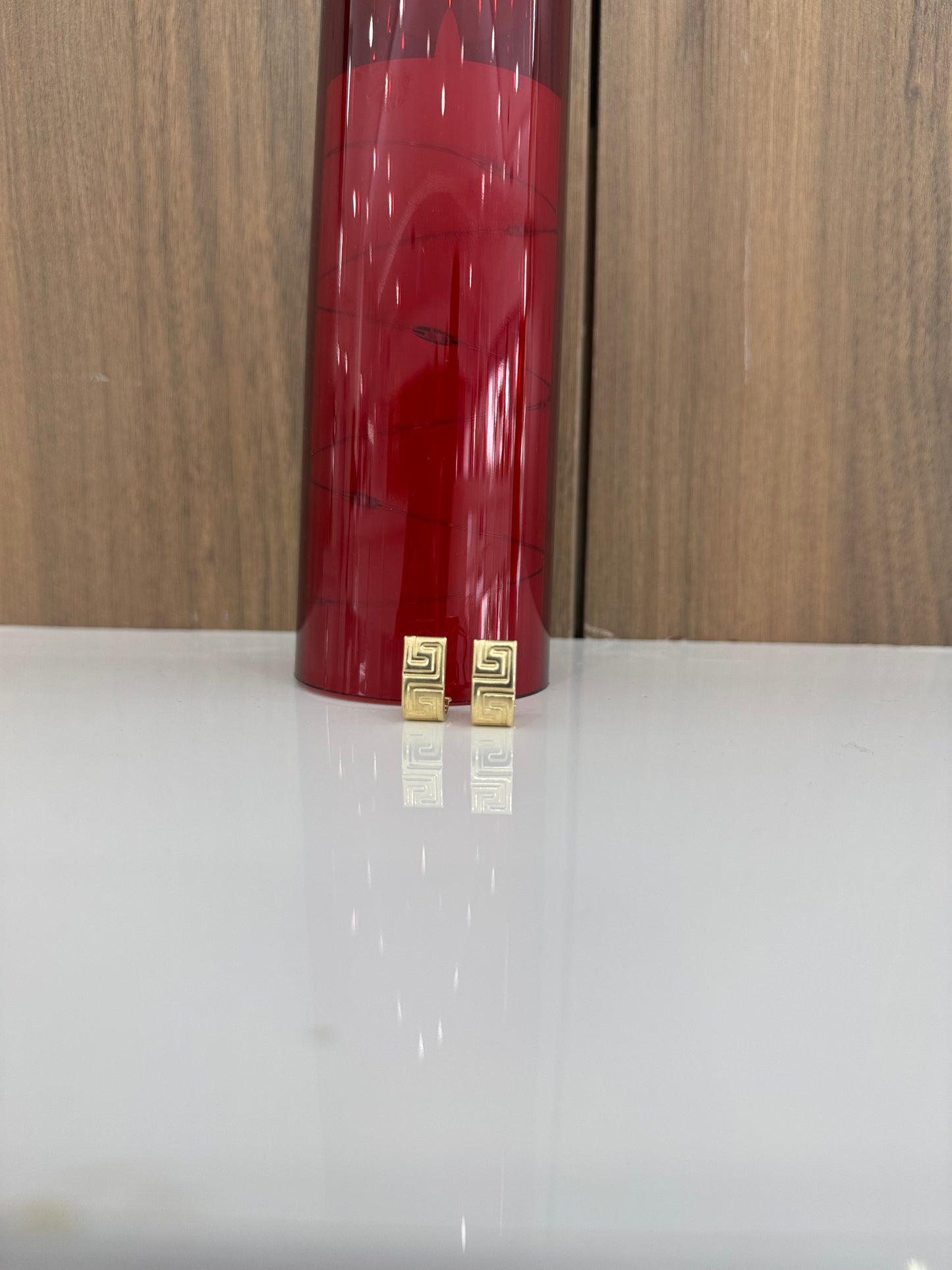 14K Versa Omega Earring