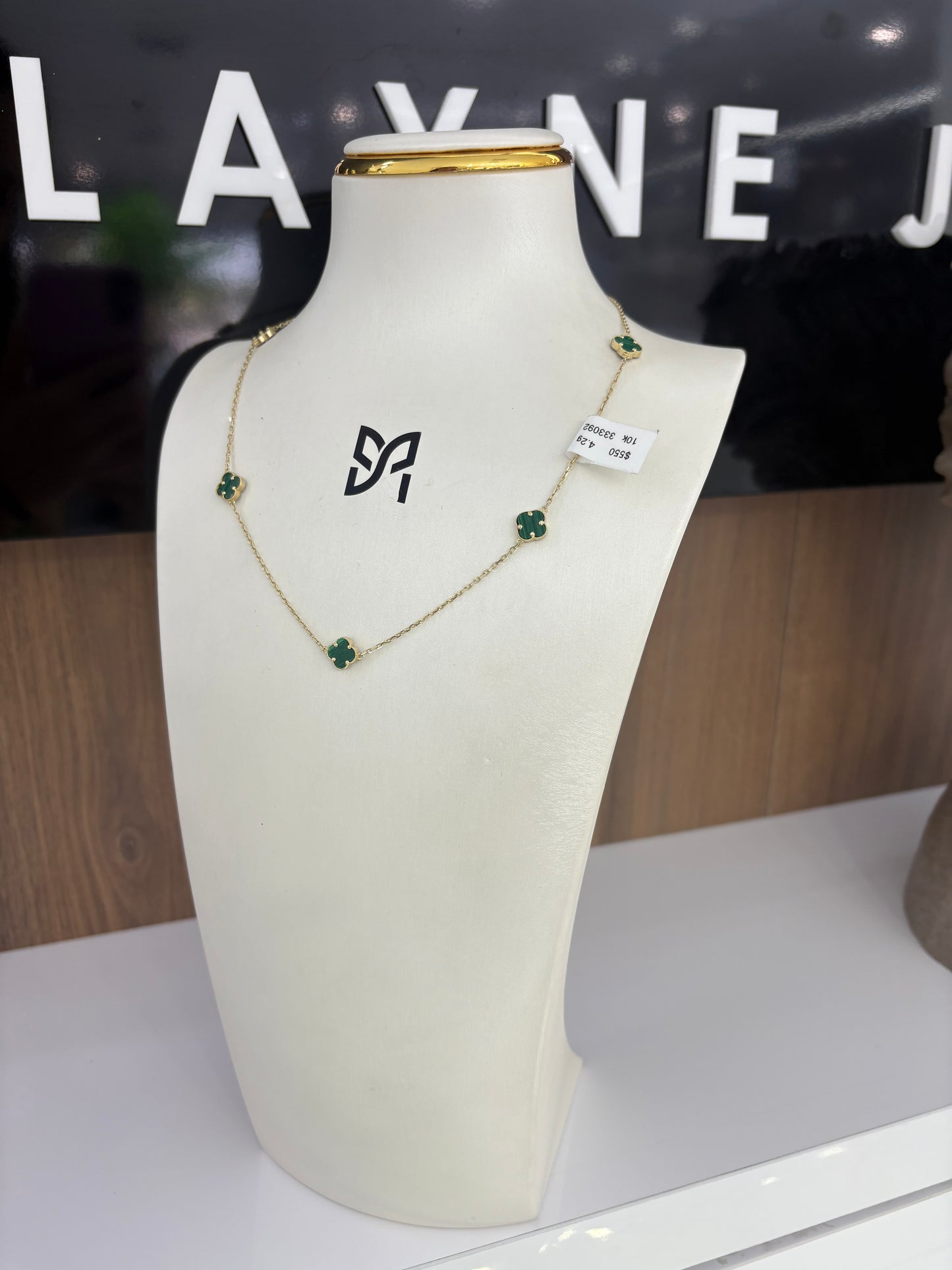 10karat 5 green Flower Chain