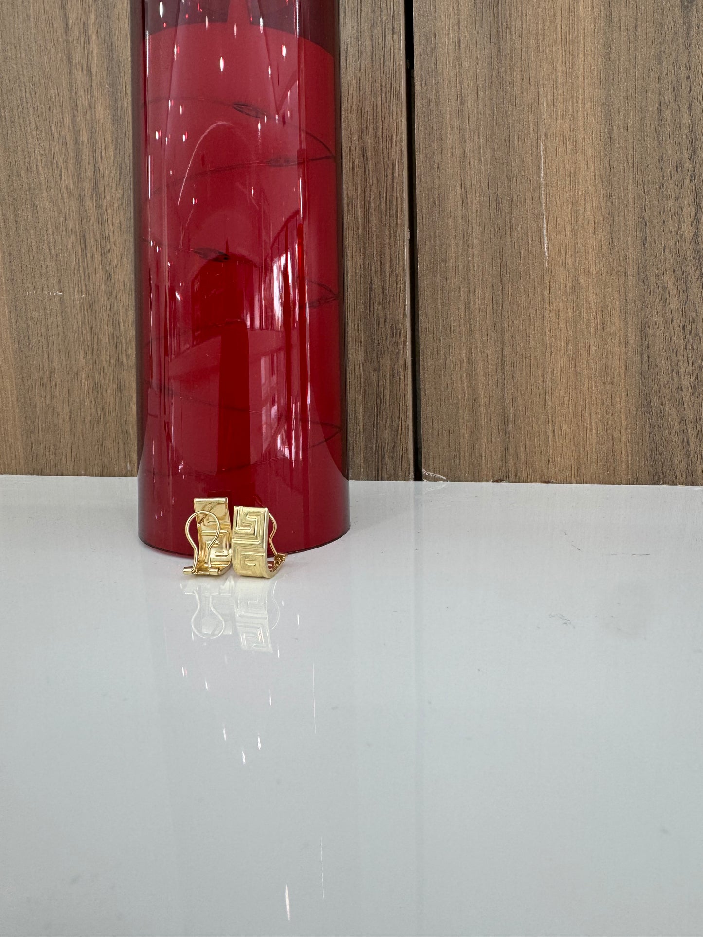 14K Versa Omega Earring