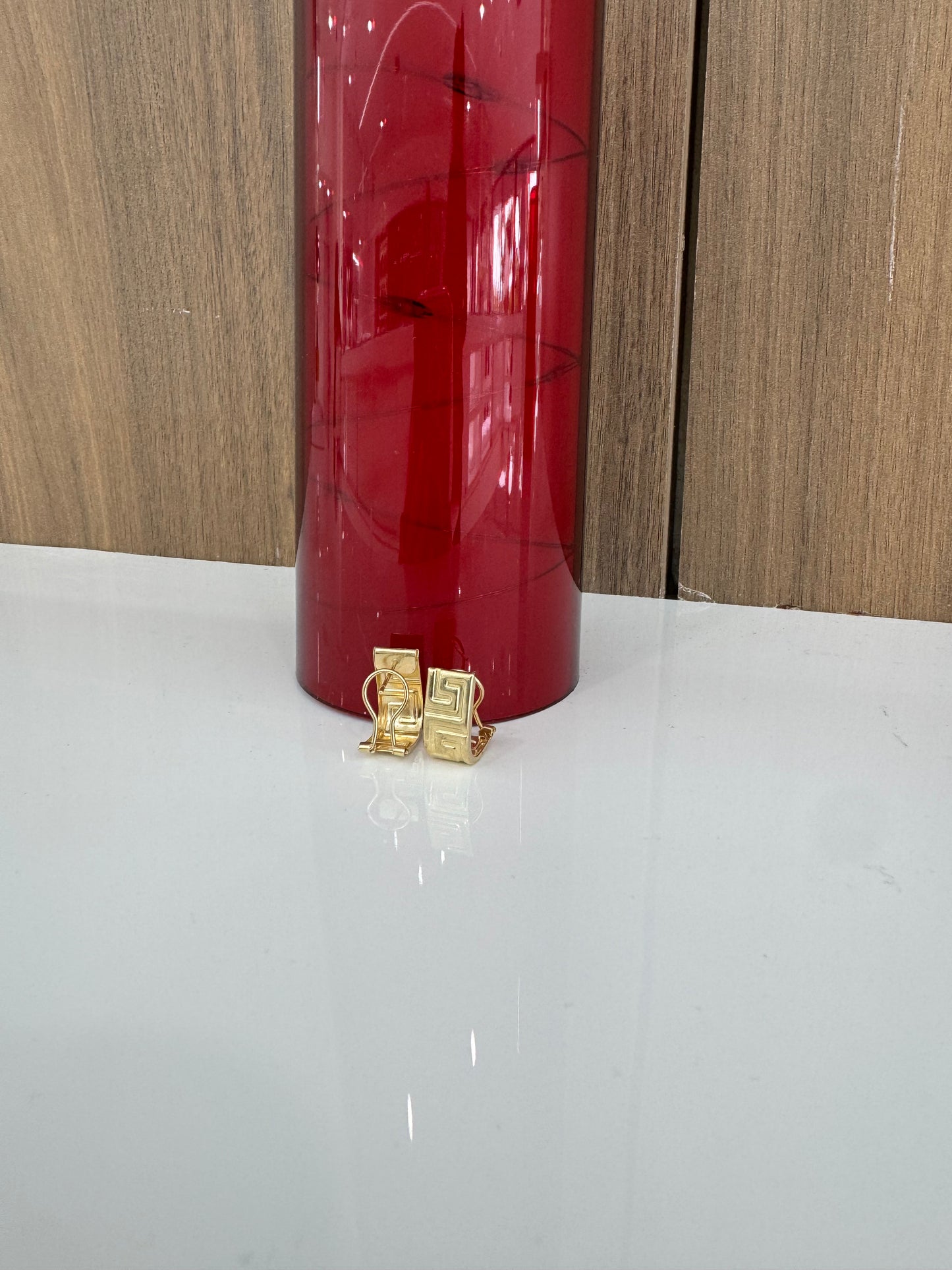14K Versa Omega Earring