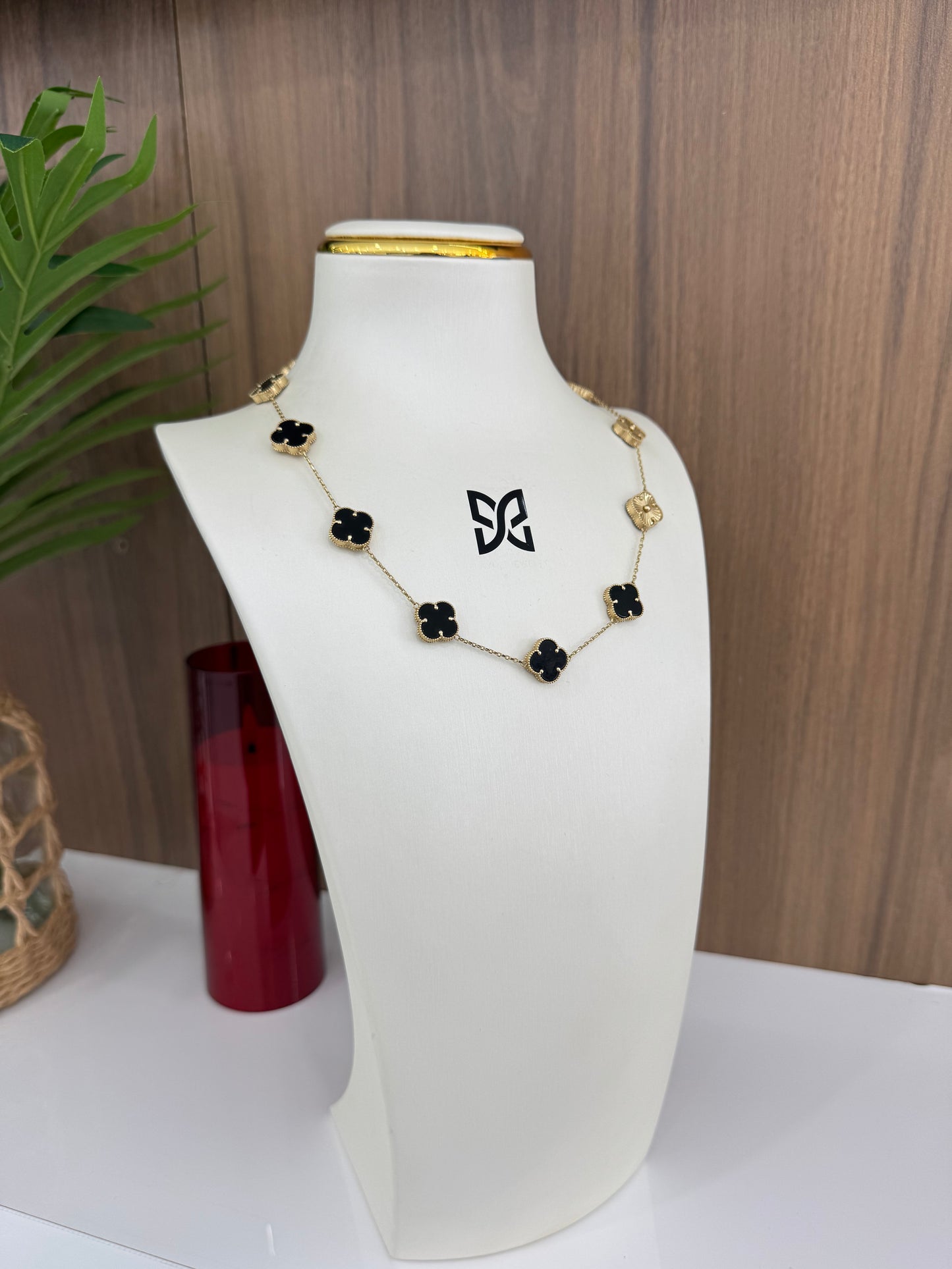 14K Black and Golden Flower Necklace