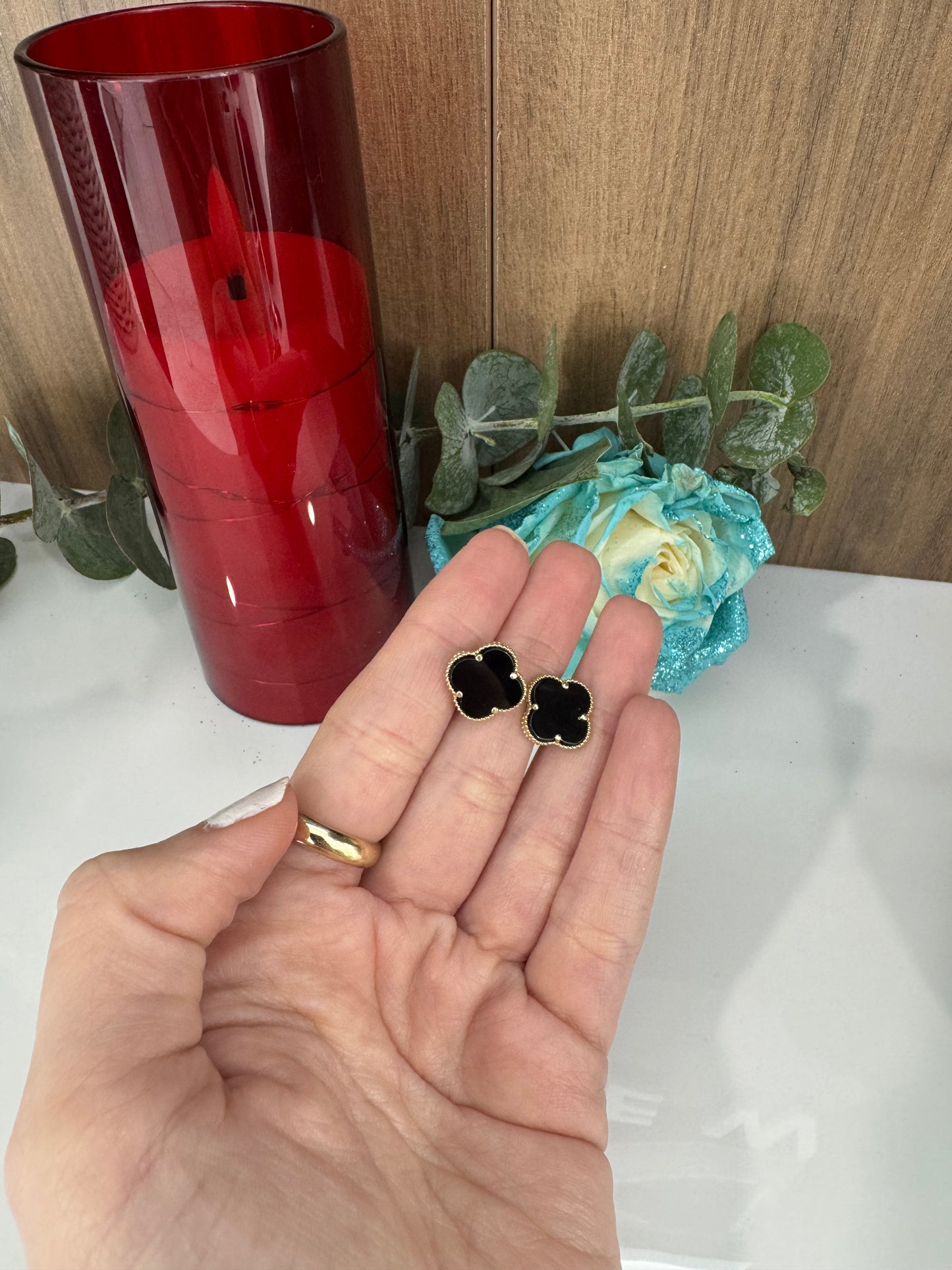 10K Black Flower Earring