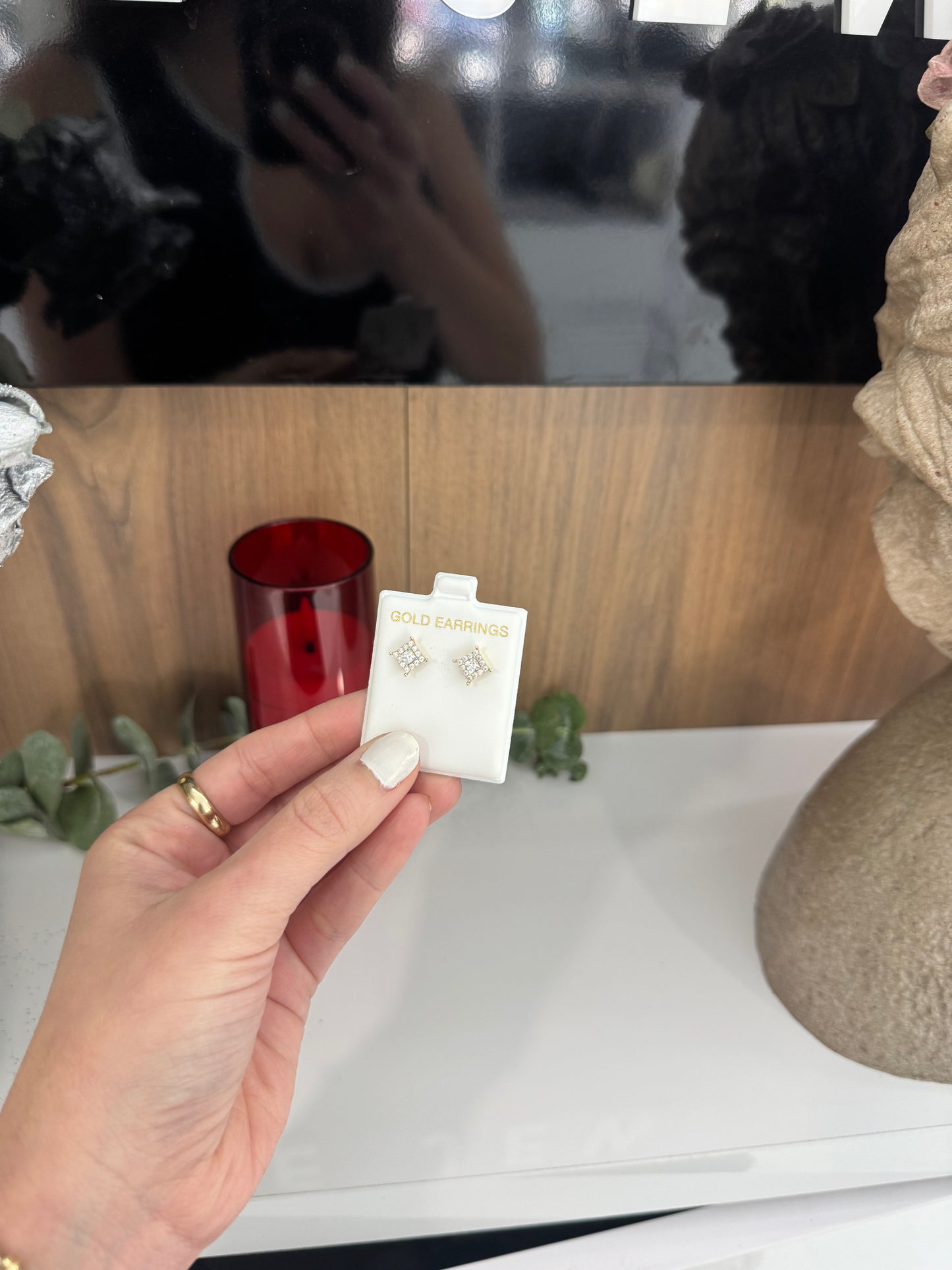 10K Earring