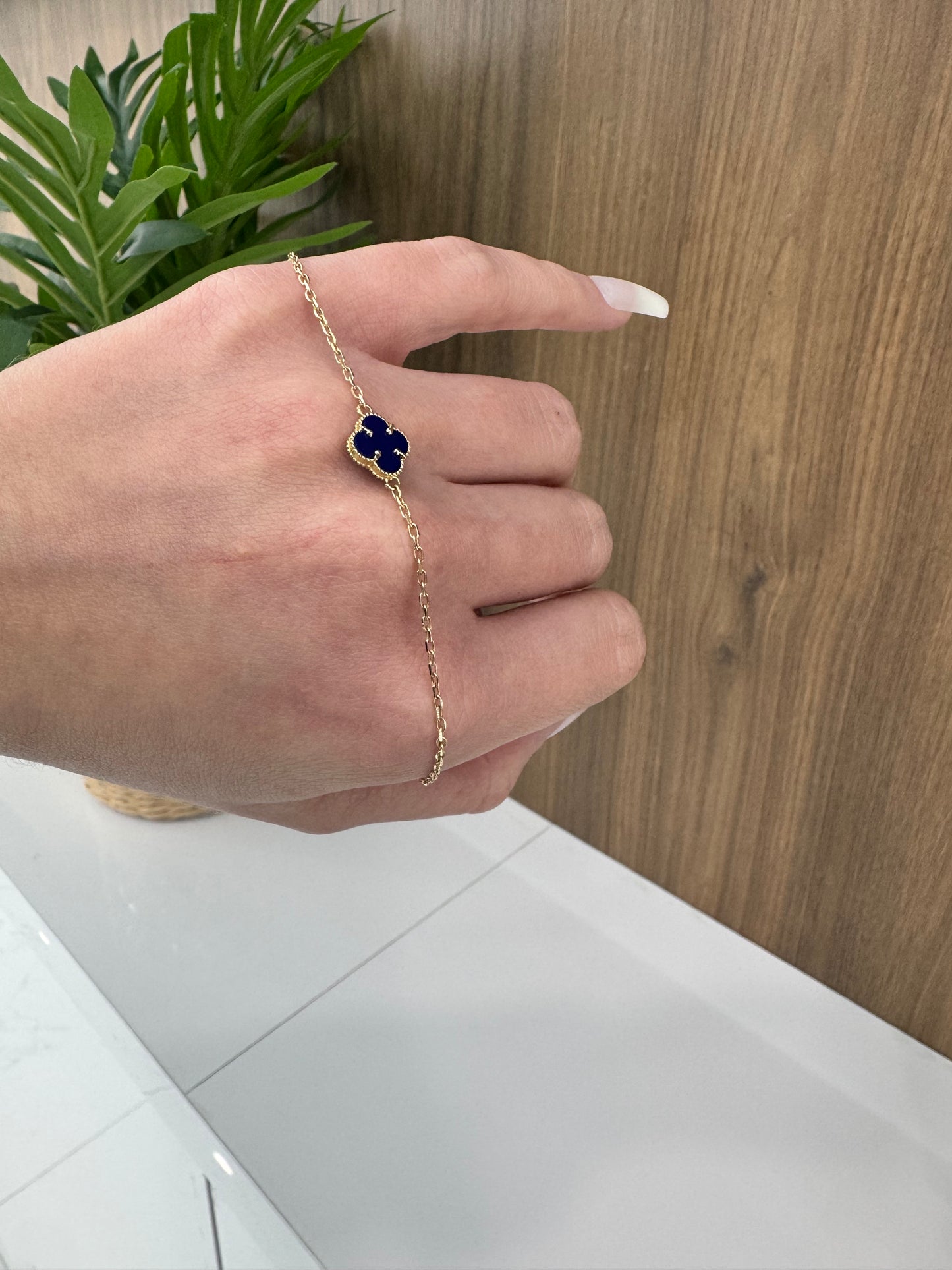 10K One Flower Bracelet