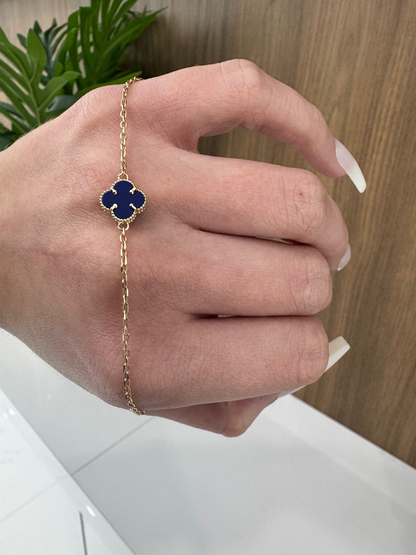10K One Flower Bracelet