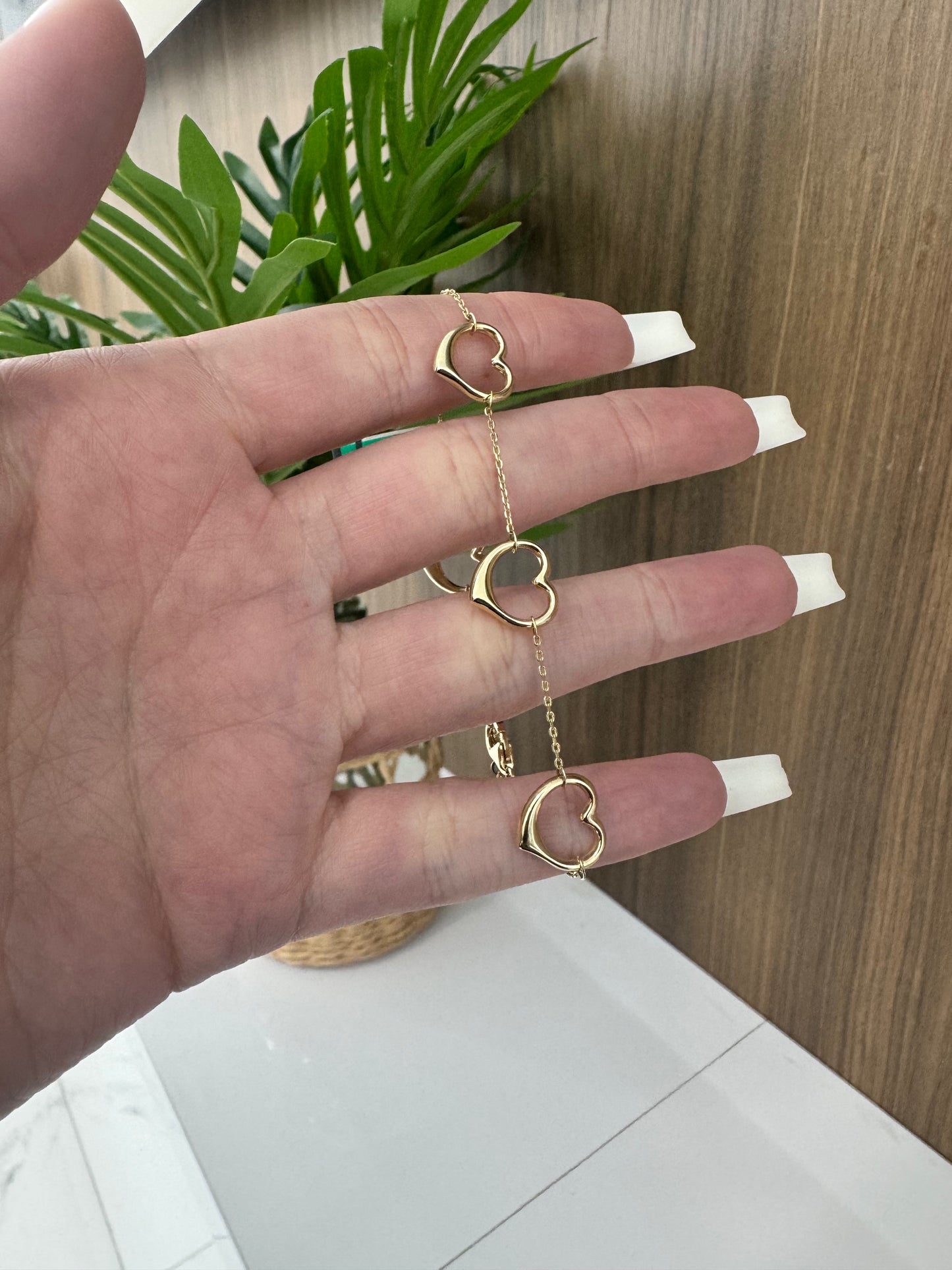 10 Karat 5 Heart bracelet