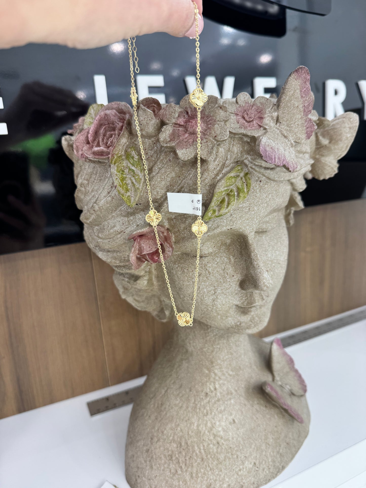 10K 5 Golden Flower Necklace