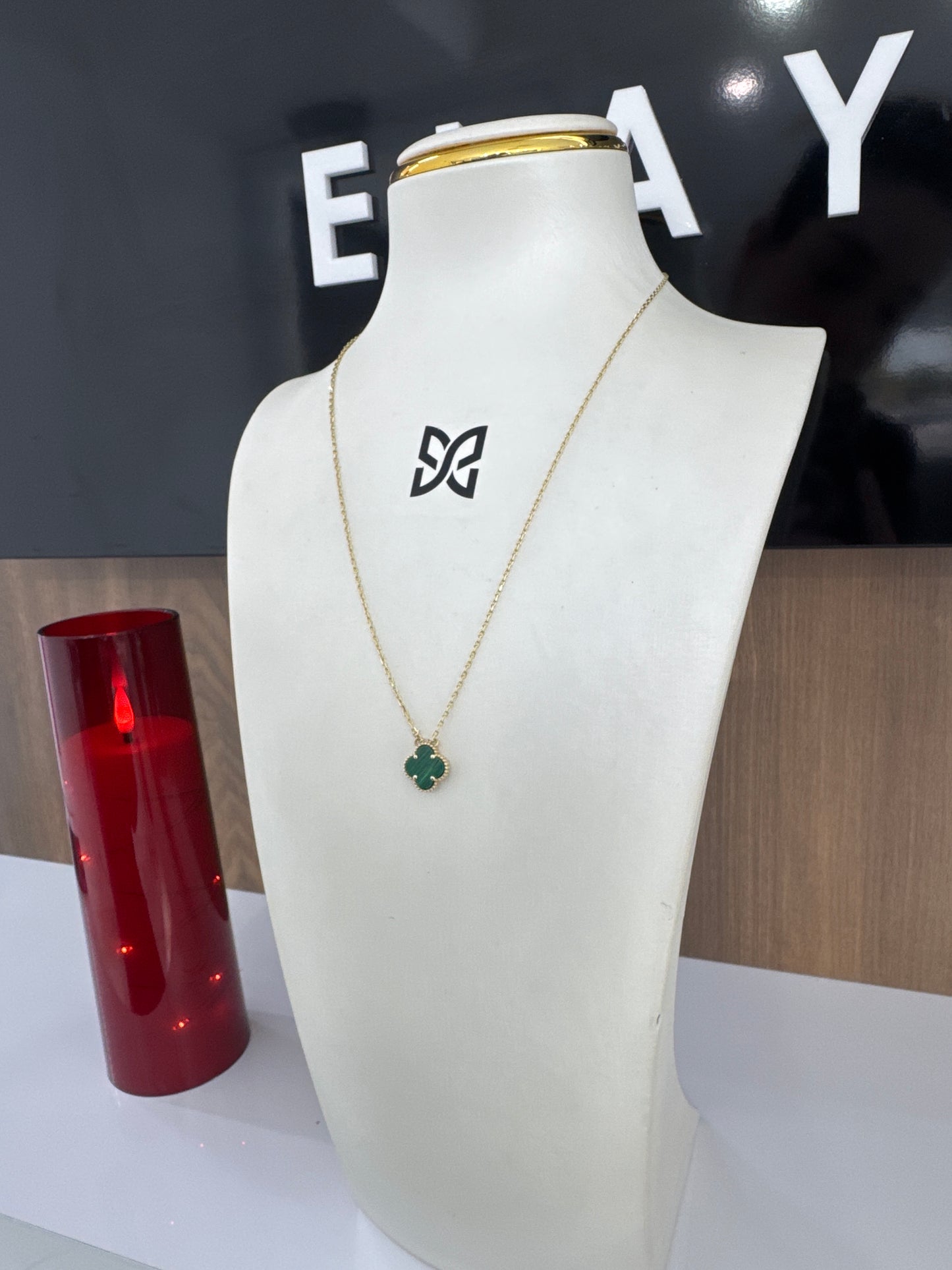 14K One Green Flower Chain