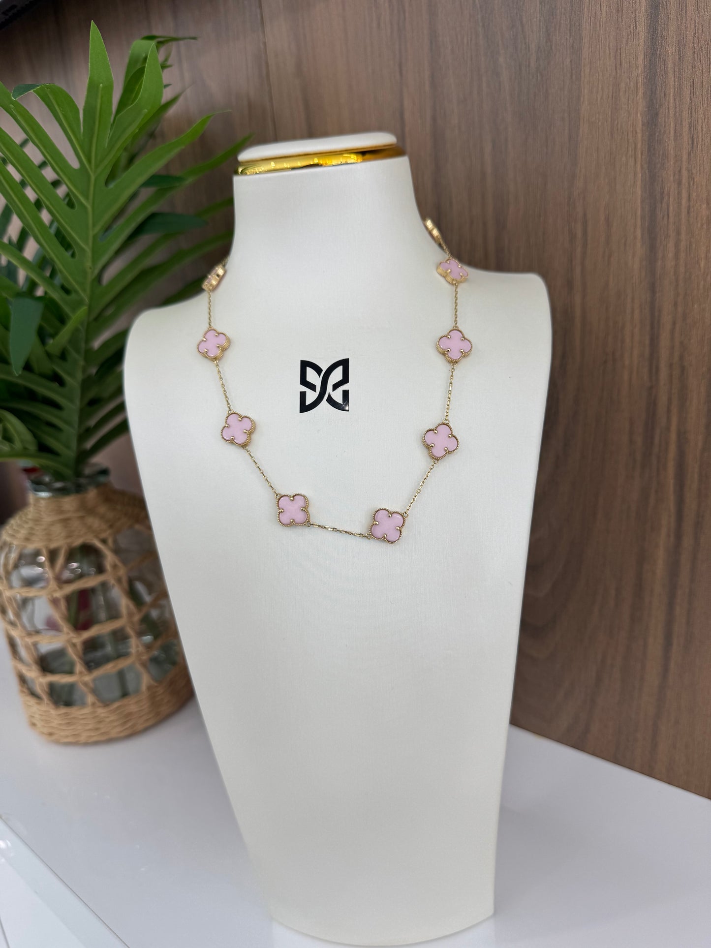 14K eleven  Flower Necklace