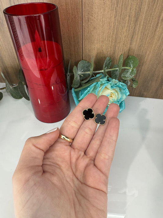 10K Black Flower Earring